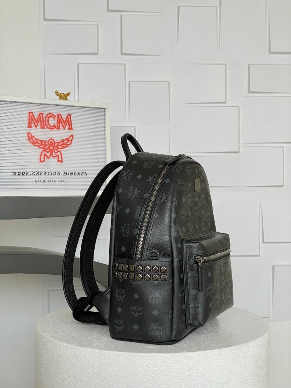 MCM Backpack Black - Picture 3 of 9